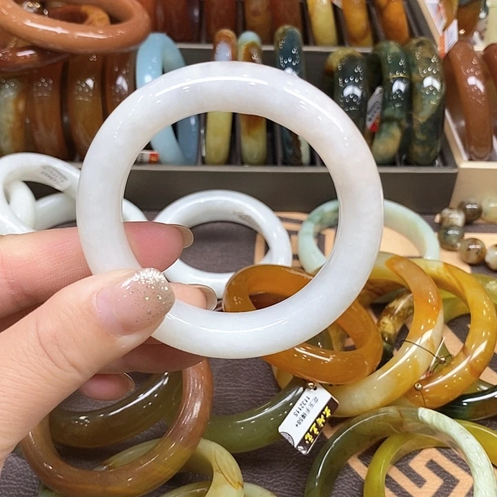 未镶嵌蛇纹石玉手镯