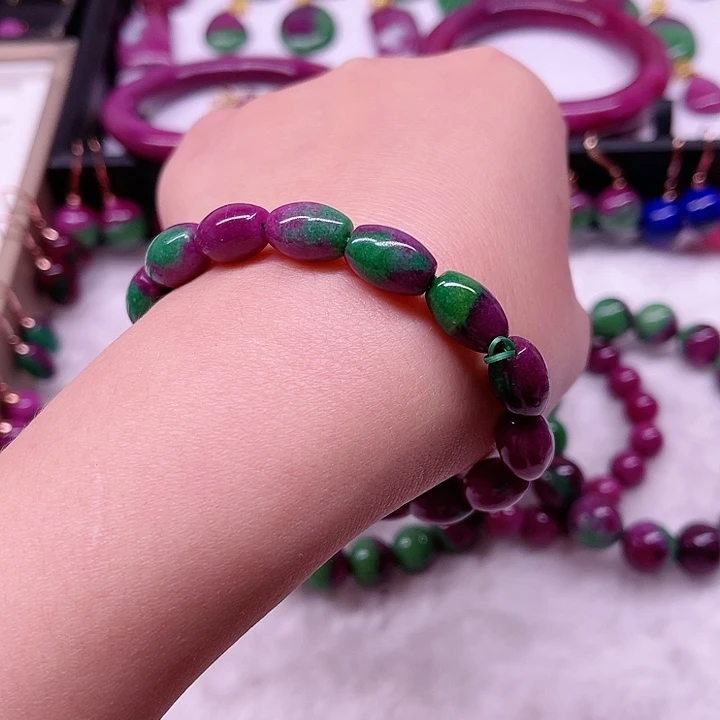 红宝石单圈未镶嵌