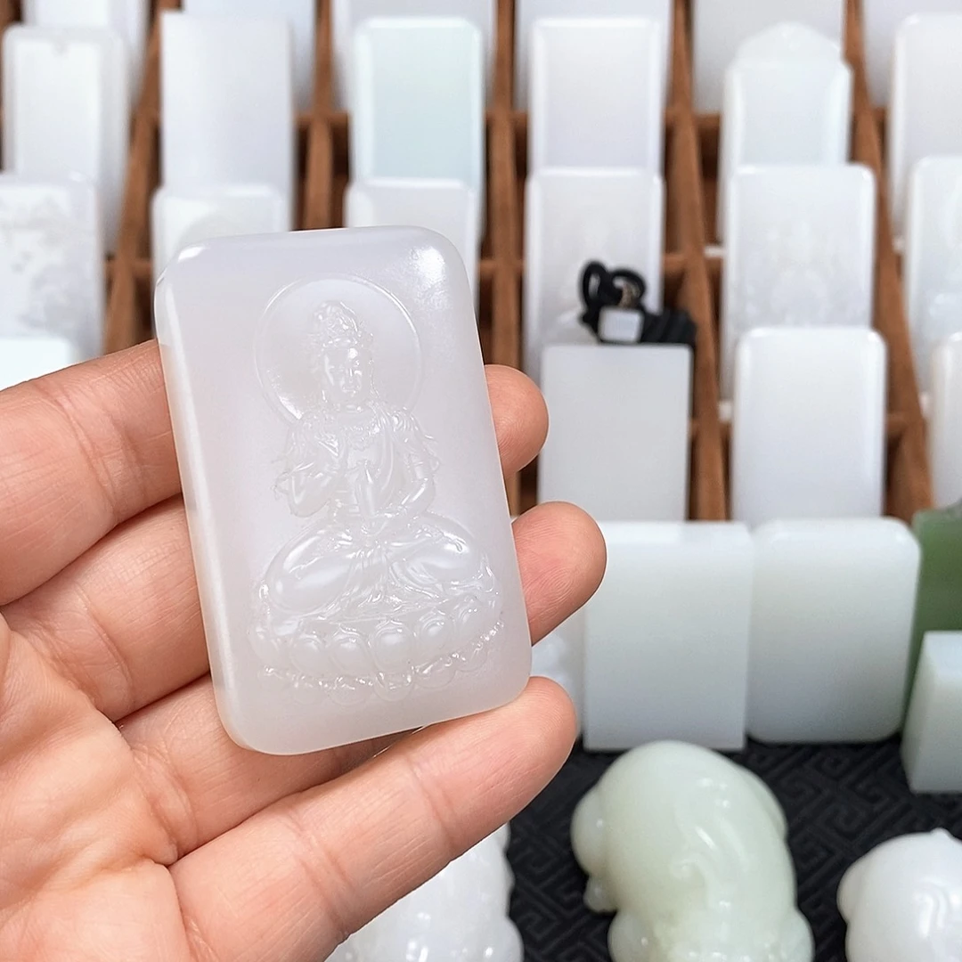 颈饰未镶嵌和田玉