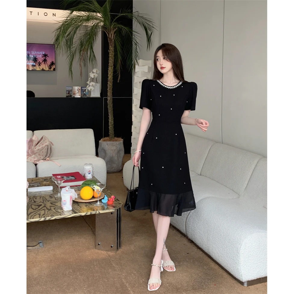 大码重工钉钻荷叶边收腰连衣裙女2025夏季时尚显瘦中长款裙子