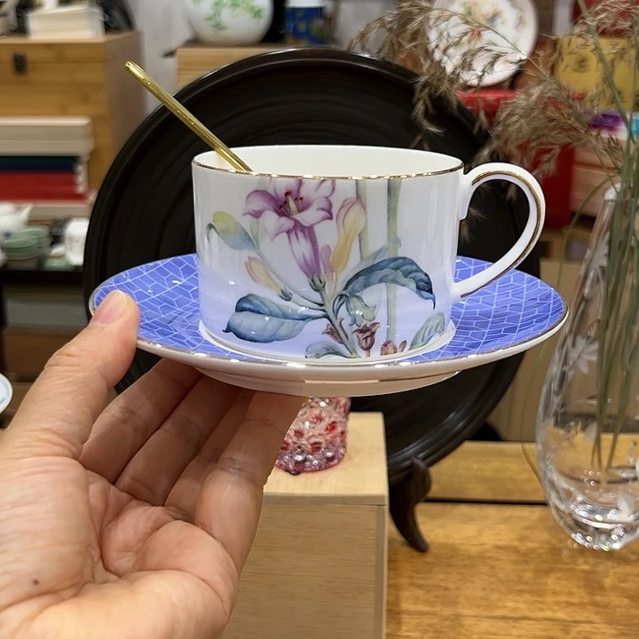 瓷片西和哈哈哈真的好