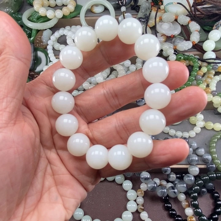 觀***照和田玉未镶嵌挂件