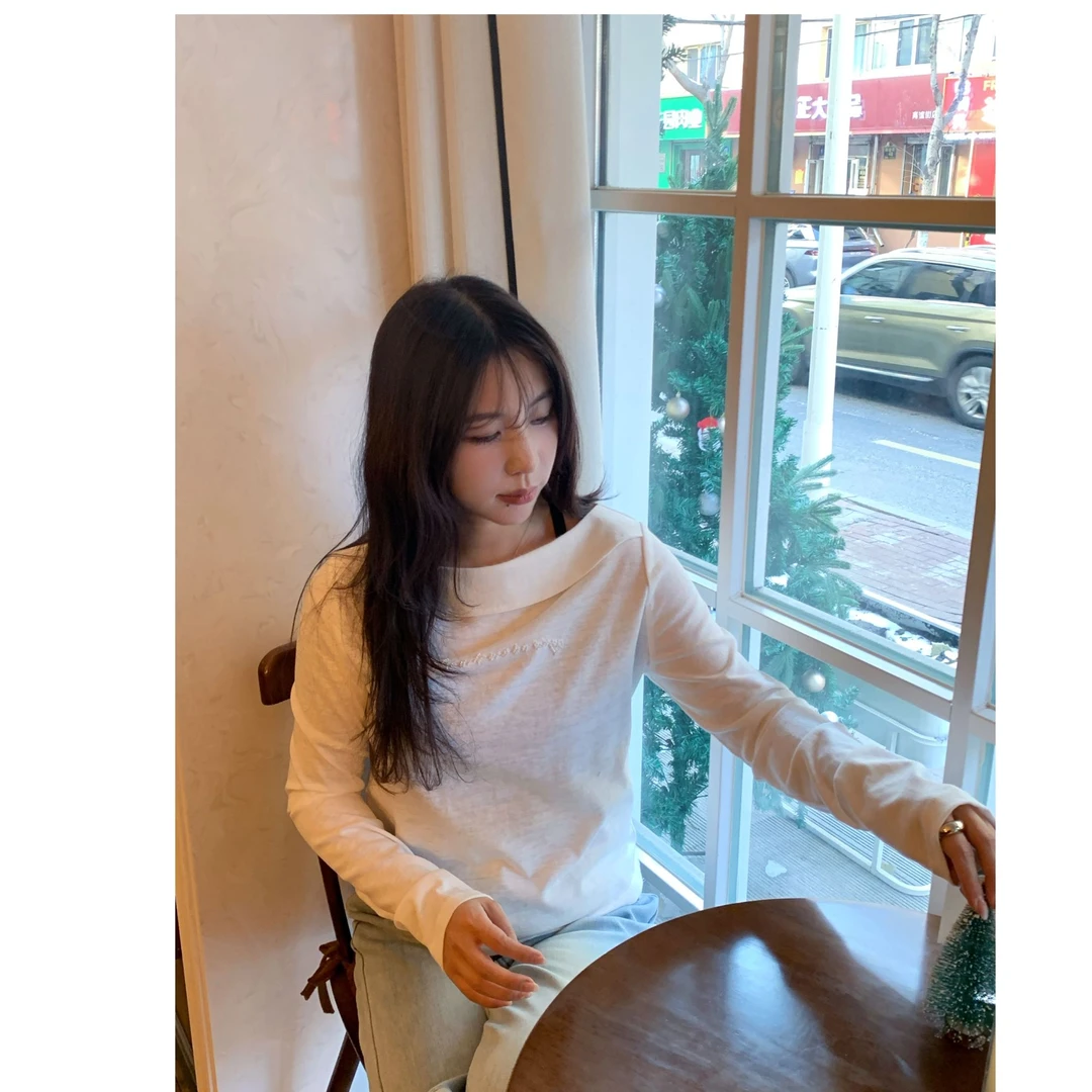 韩代.珠串 一字领长袖  L26010303