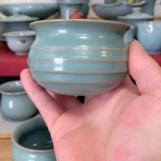 汝官窑釉色，玄纹杯，