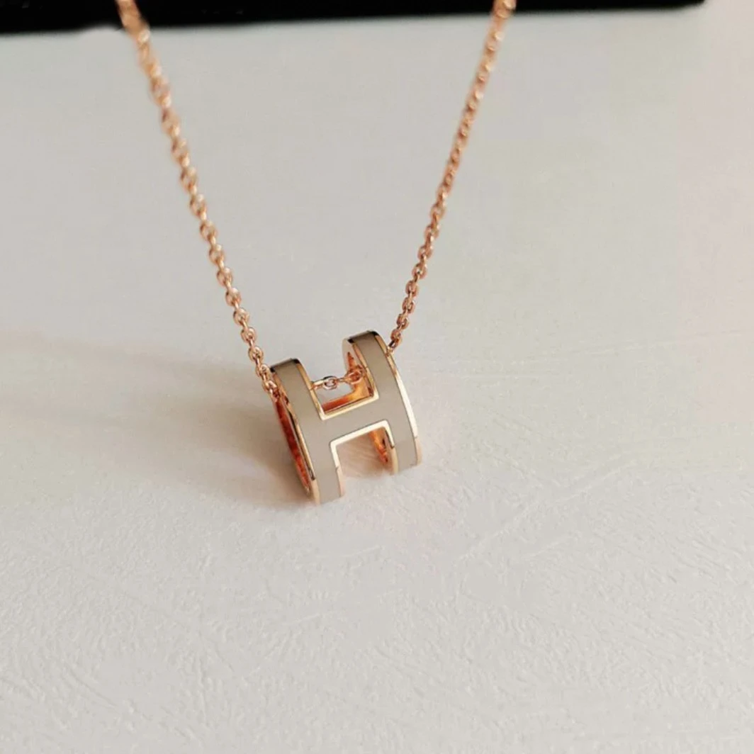 合金吊坠 【奶茶色】H款经典双面气质吊坠时尚百搭锁骨链