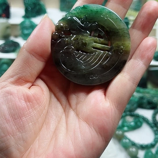 未镶嵌独山玉吊坠