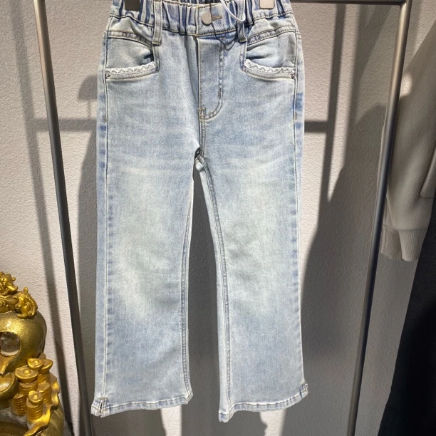 5701儿童蕾丝边牛仔裤