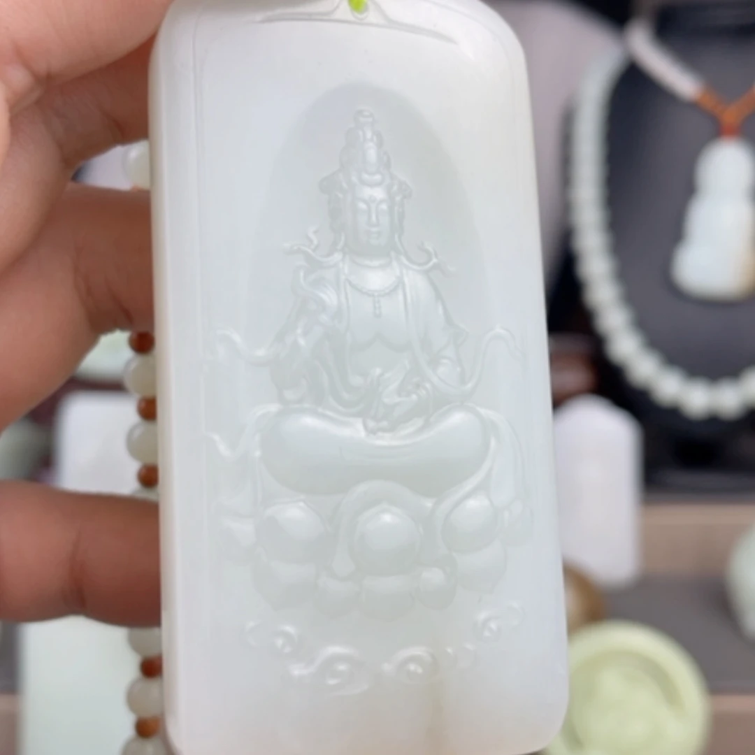 【闪购商品】颈饰未镶嵌和田玉