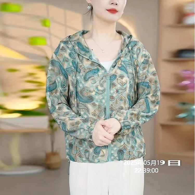夏季薄款防晒外套女舒适透气百搭上衣J时尚连帽妈妈夏装外搭开衫
