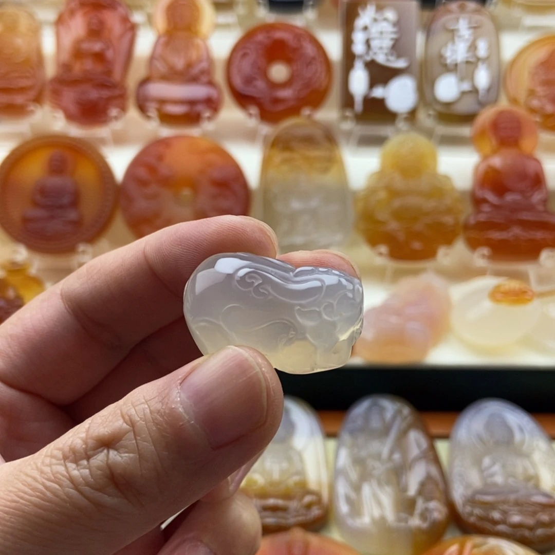 玛瑙/玉髓未镶嵌颈饰