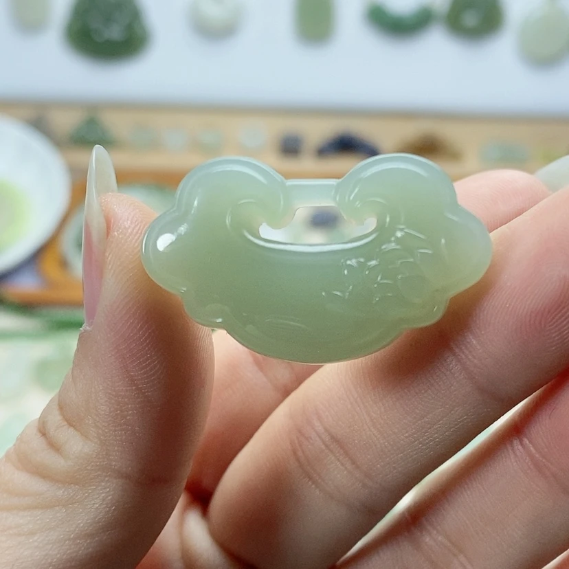 【闪购商品】颈饰未镶嵌和田玉