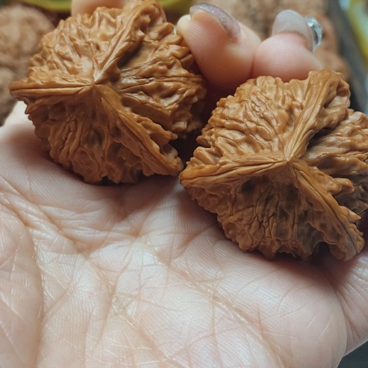 文玩核桃吊坠盘山