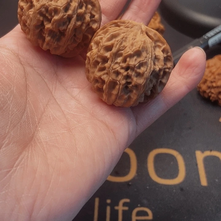 文玩核桃吊坠文玩核桃150