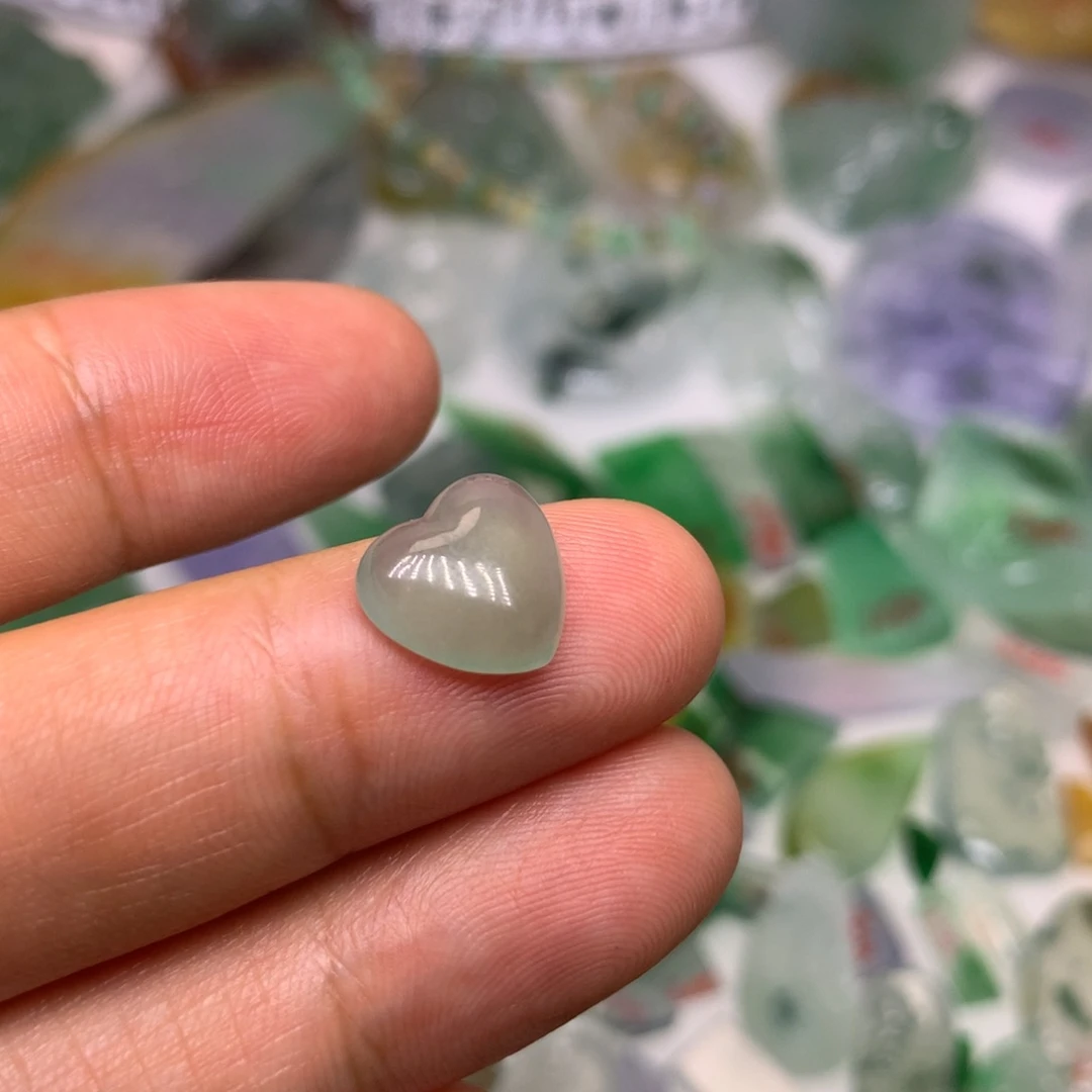 定制翡翠未镶嵌天然翡翠定制
