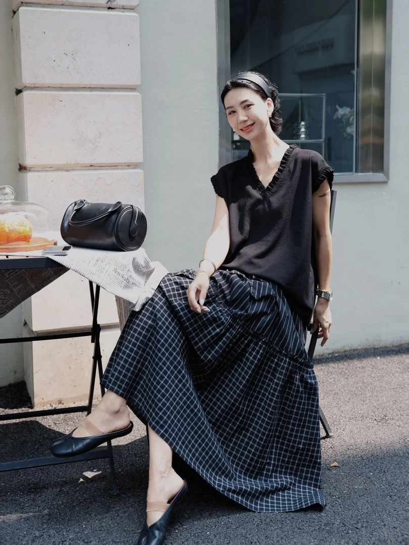 TT设计师【邂逅】欧美风高级感纯棉黑白条拼格纯棉半身裙TT190716