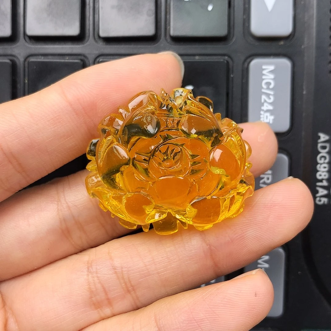 琥珀未镶嵌珠宝奇石