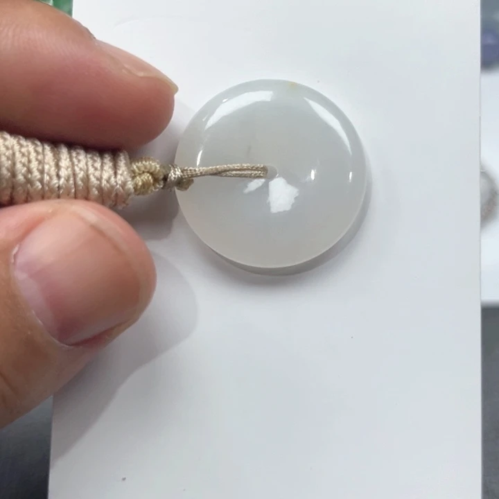 翡翠未镶嵌颈饰挂件