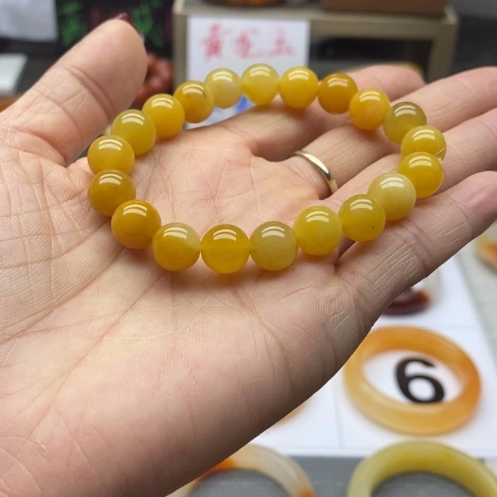 石英质玉（黄龙玉）手链未镶嵌