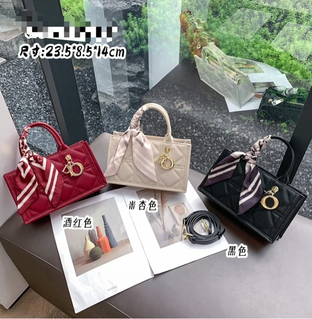 拉链暗袋拉链菱格斜挎包托特包方形通勤风单肩戴妃包