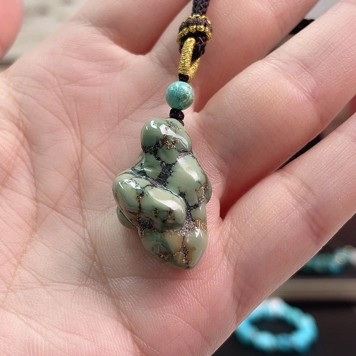 未镶嵌绿松石珠宝奇石