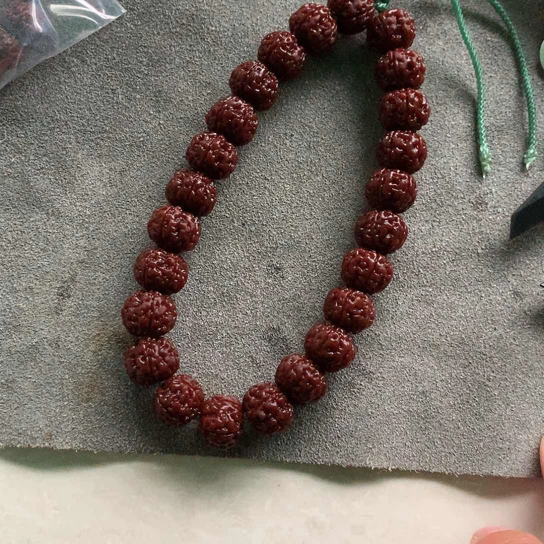 小***人金刚菩提吊坠老树