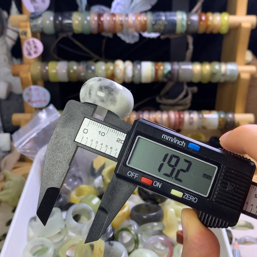 蛇纹石玉合金戒指微瑕不退换