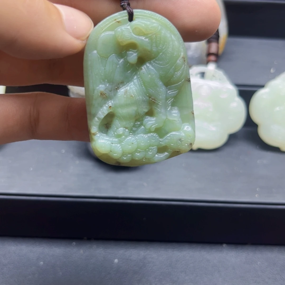 和田玉未镶嵌颈饰和田玉