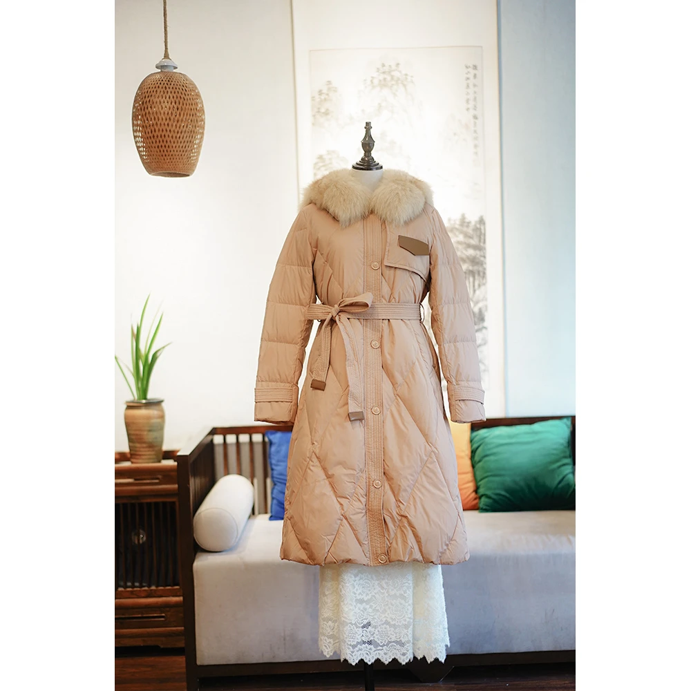 【烟雨浮华】冬季卡其色毛领休闲百搭保暖收腰长款羽绒服