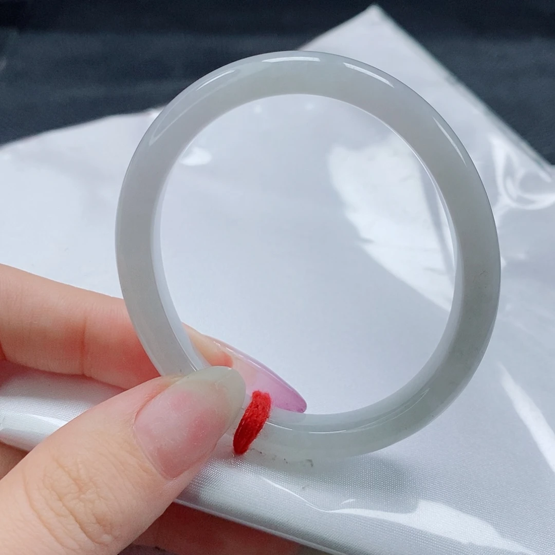 【闪购商品】未镶嵌手镯（贵妃镯）翡翠502号