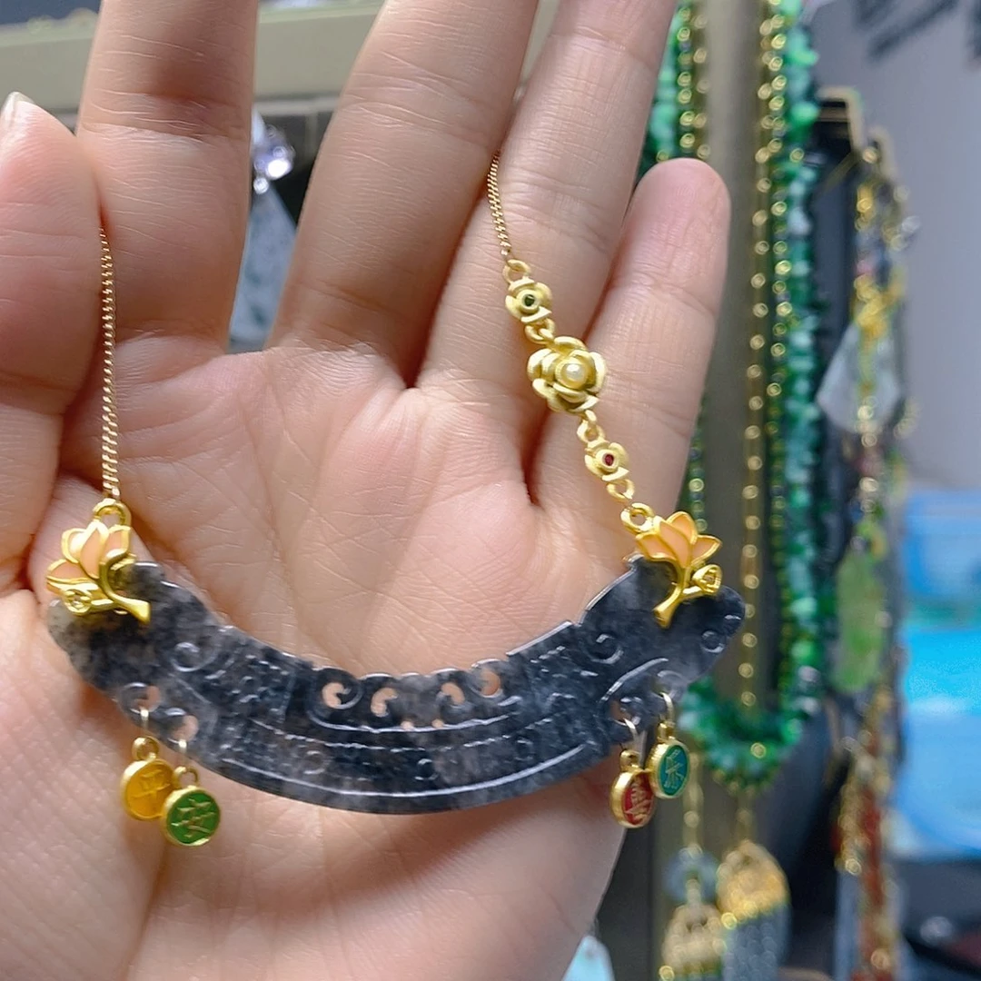 颈饰未镶嵌翡翠翡翠