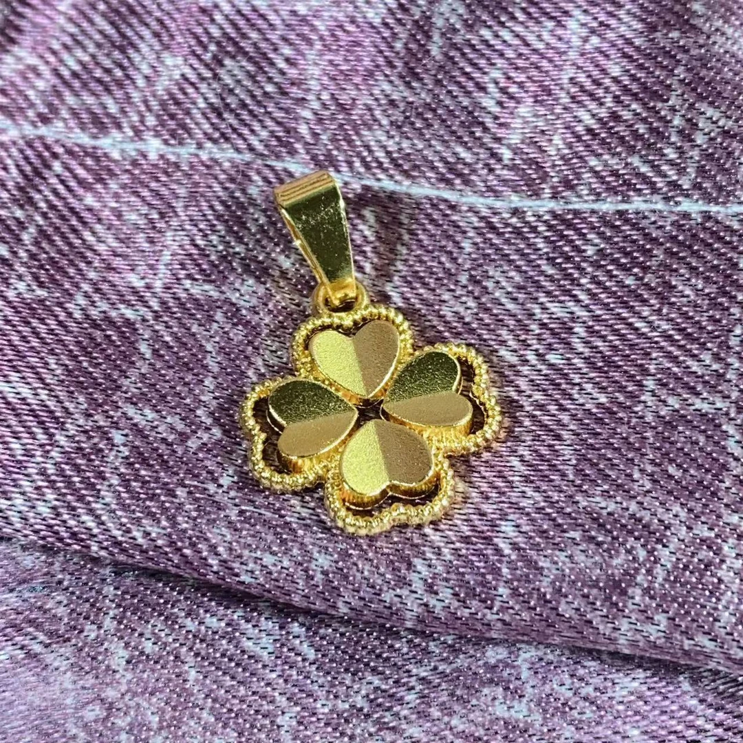 A25-云上四叶吊坠