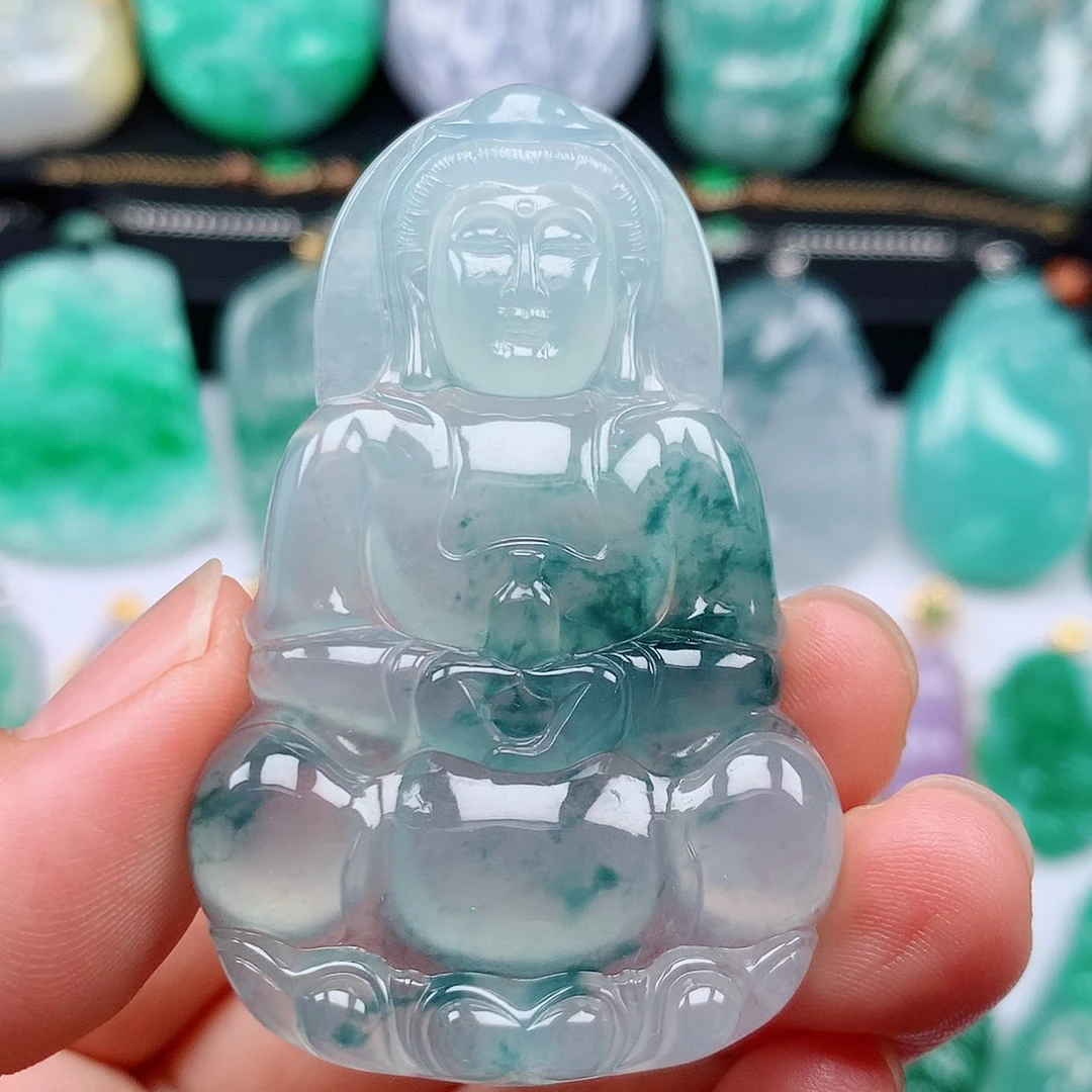 翡翠未镶嵌颈饰冰观音