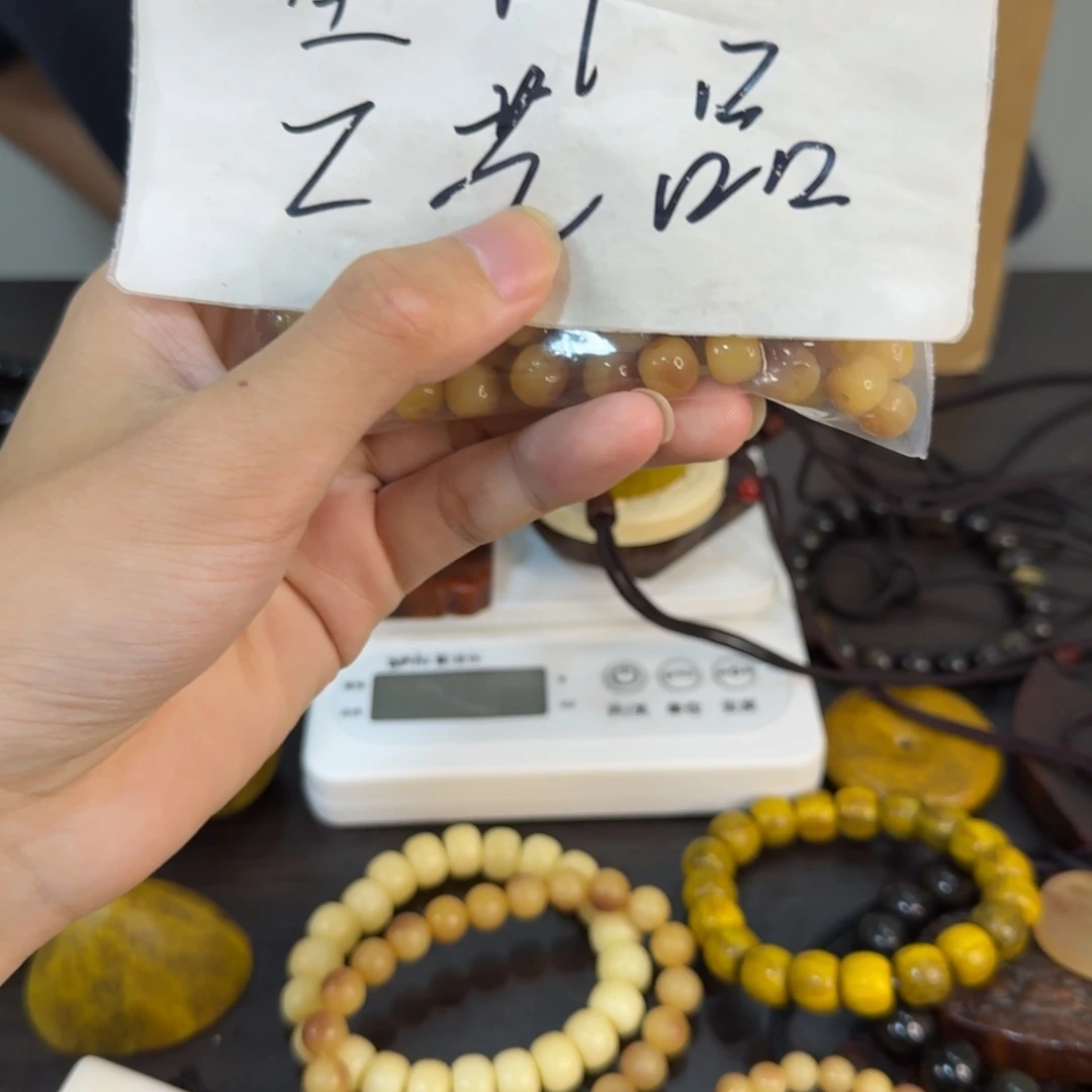 塑料创意饰品工艺品wf