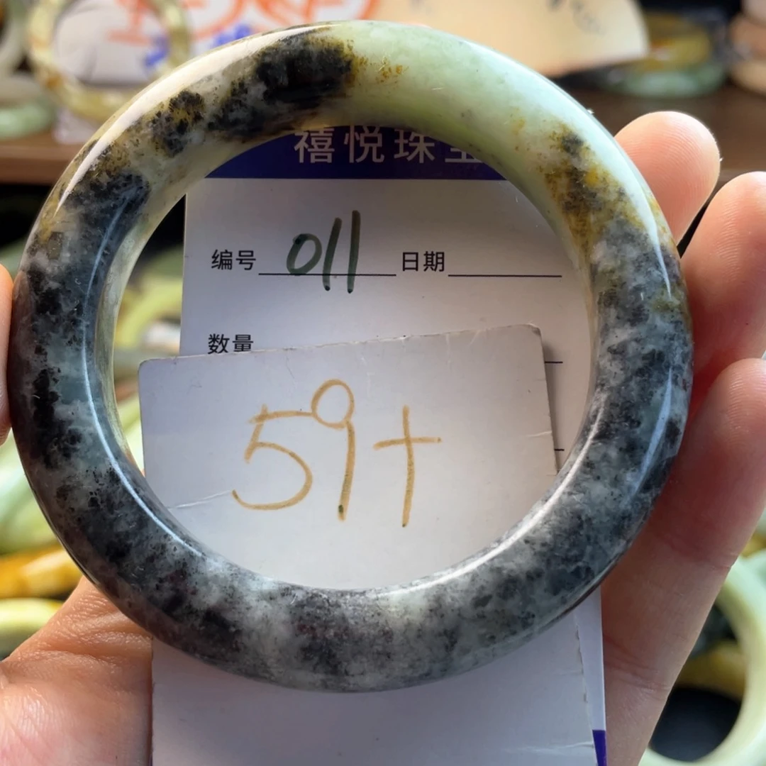 未镶嵌蛇纹石玉手链