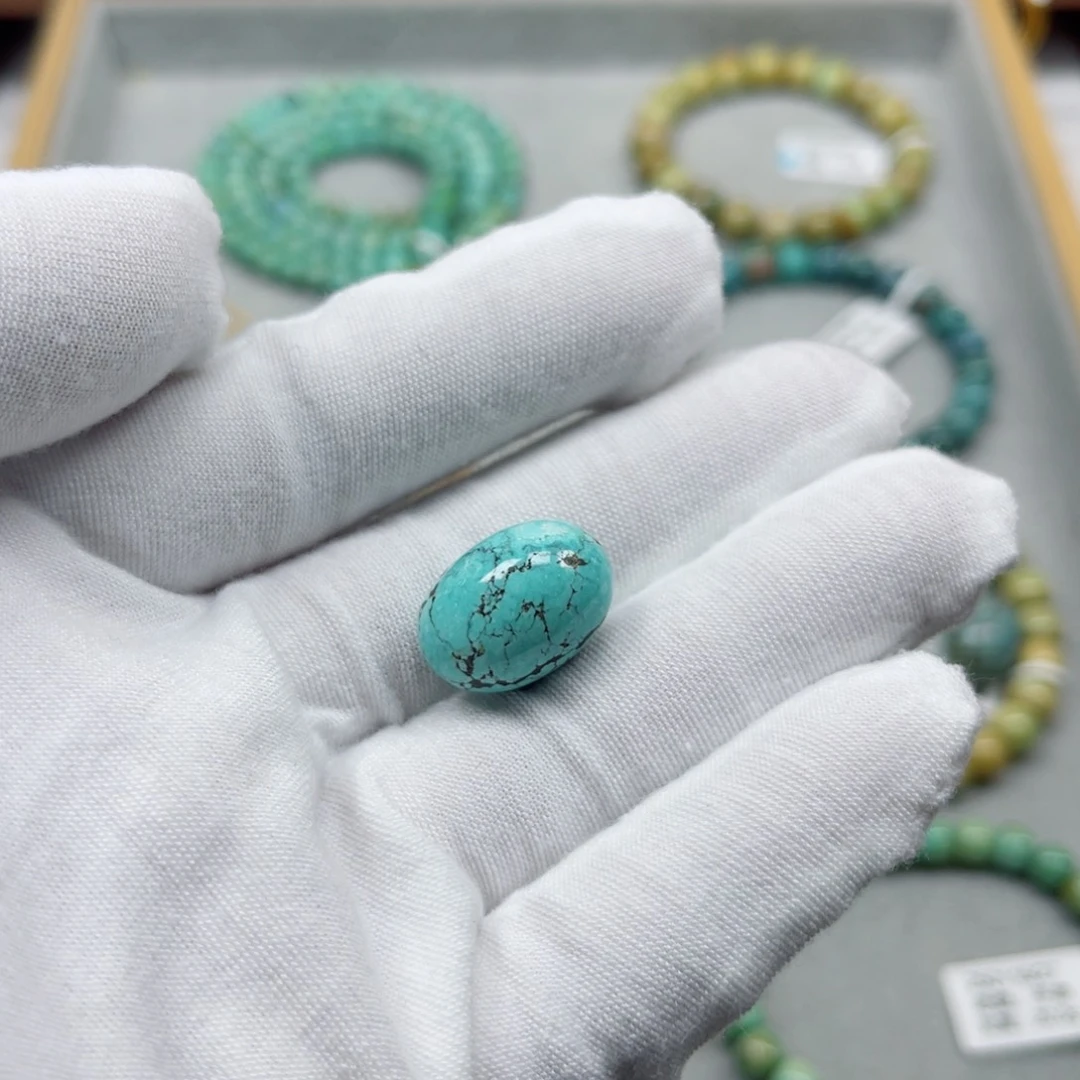 绿松石未镶嵌挂件