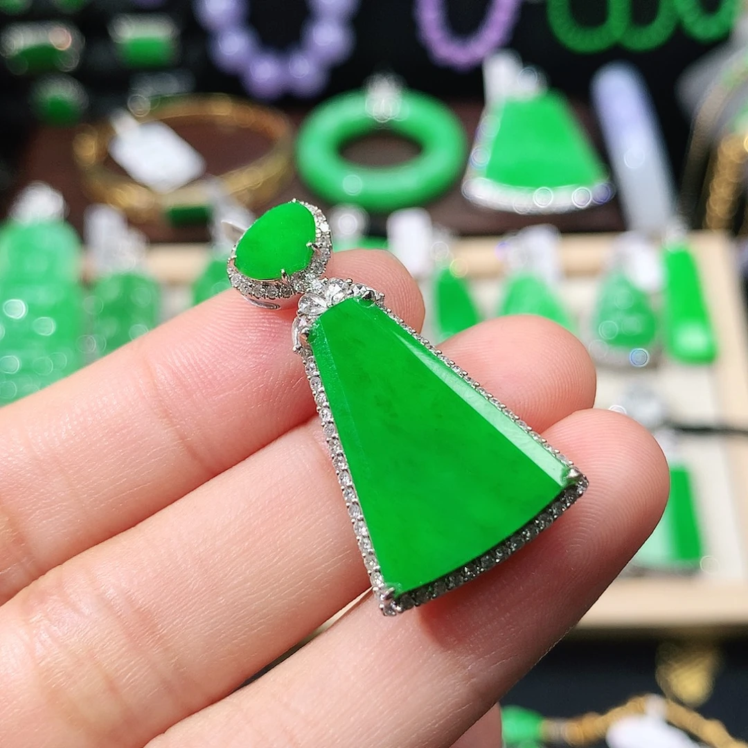 翡翠18K金镶嵌吊坠(不含链)
