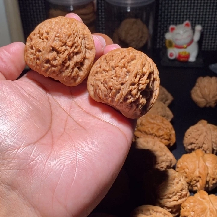 把件文玩核桃南疆石