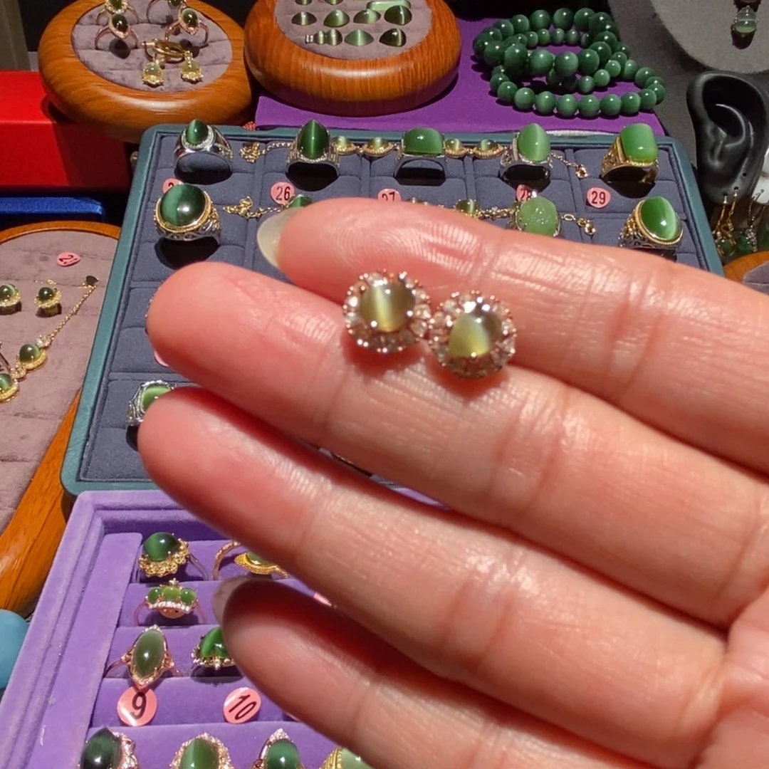 妮***和田玉银S925镶嵌耳饰