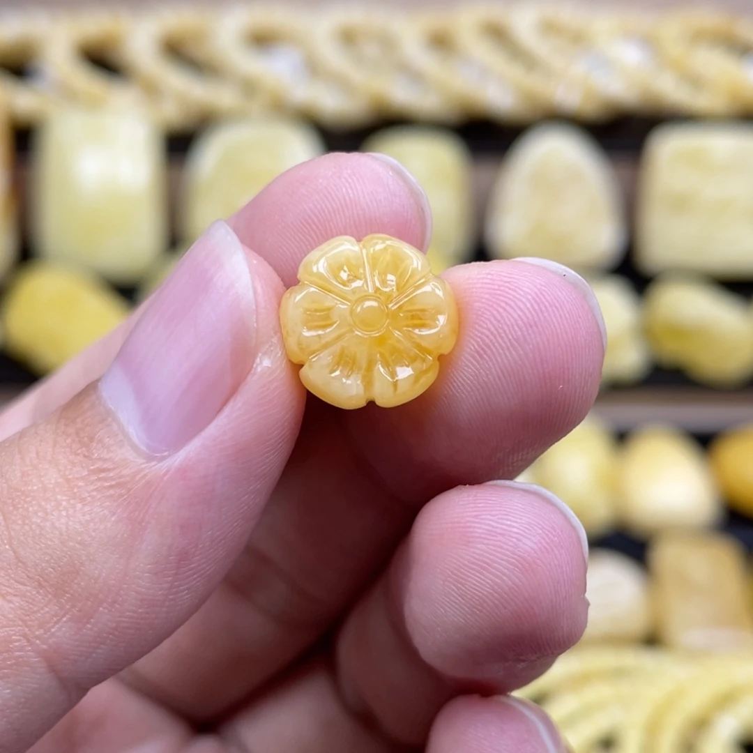琥珀未镶嵌裸石琥珀蜜蜡