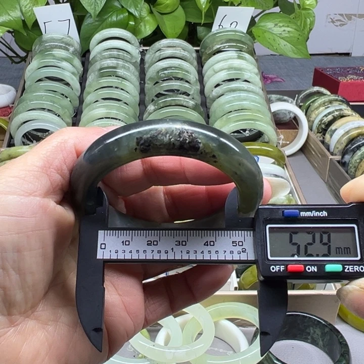 蛇纹石玉未镶嵌手镯21