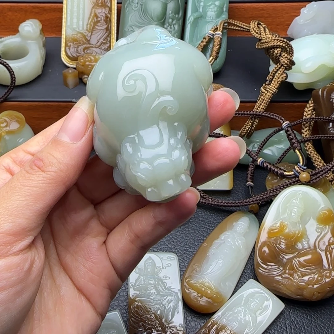 老***猫和田玉（糖玉）未镶嵌挂件