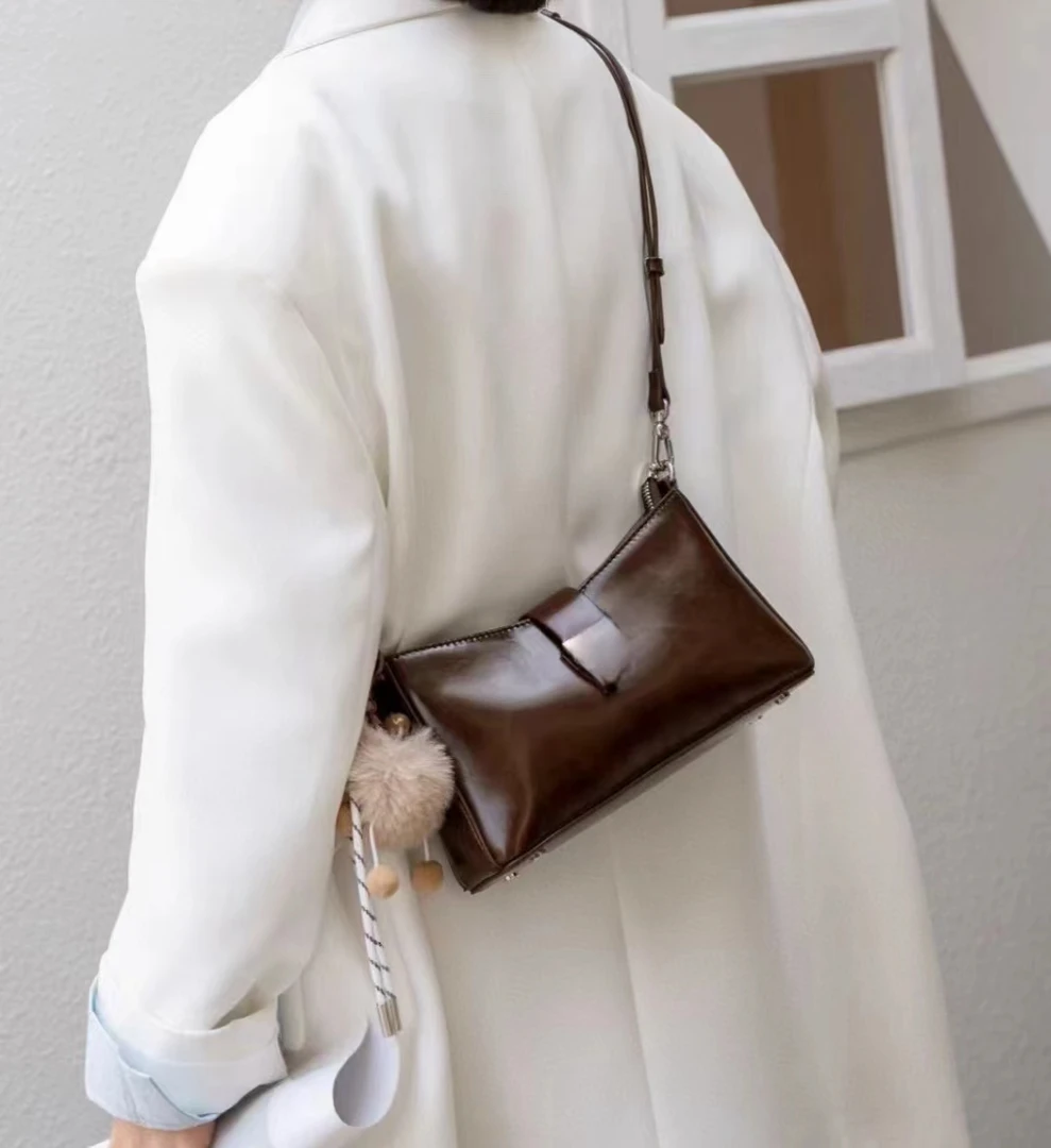 9443号9393#纯色简约气质百搭包包（预）