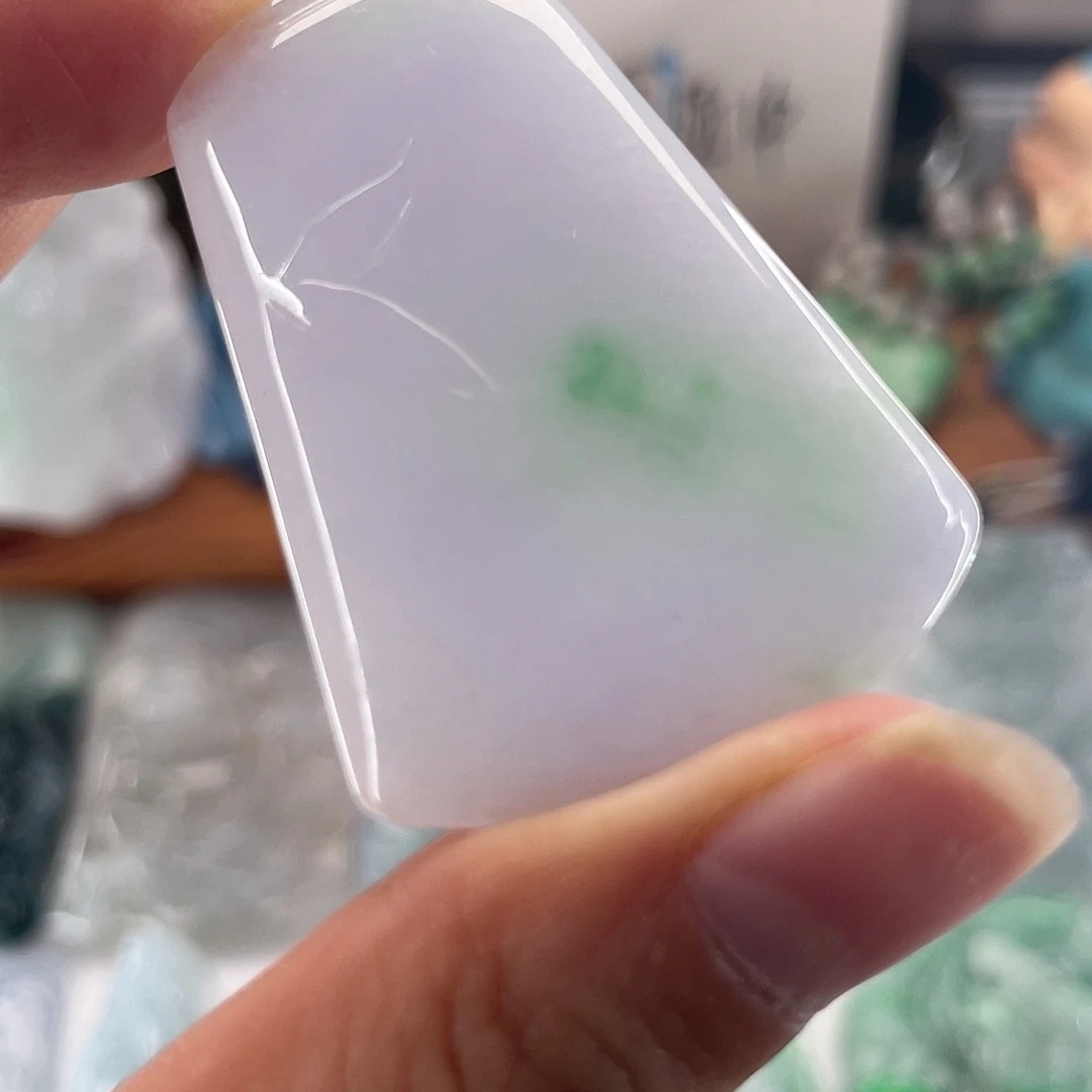 翡翠未镶嵌颈饰山水牌