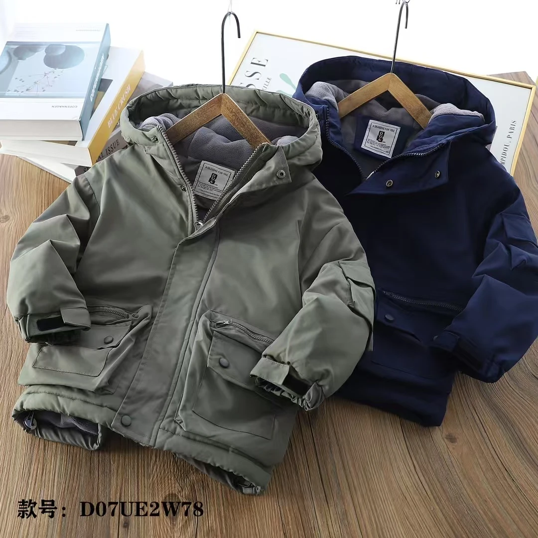 冬季儿童两色加绒外套拉链连帽设计工装口袋棉服W78