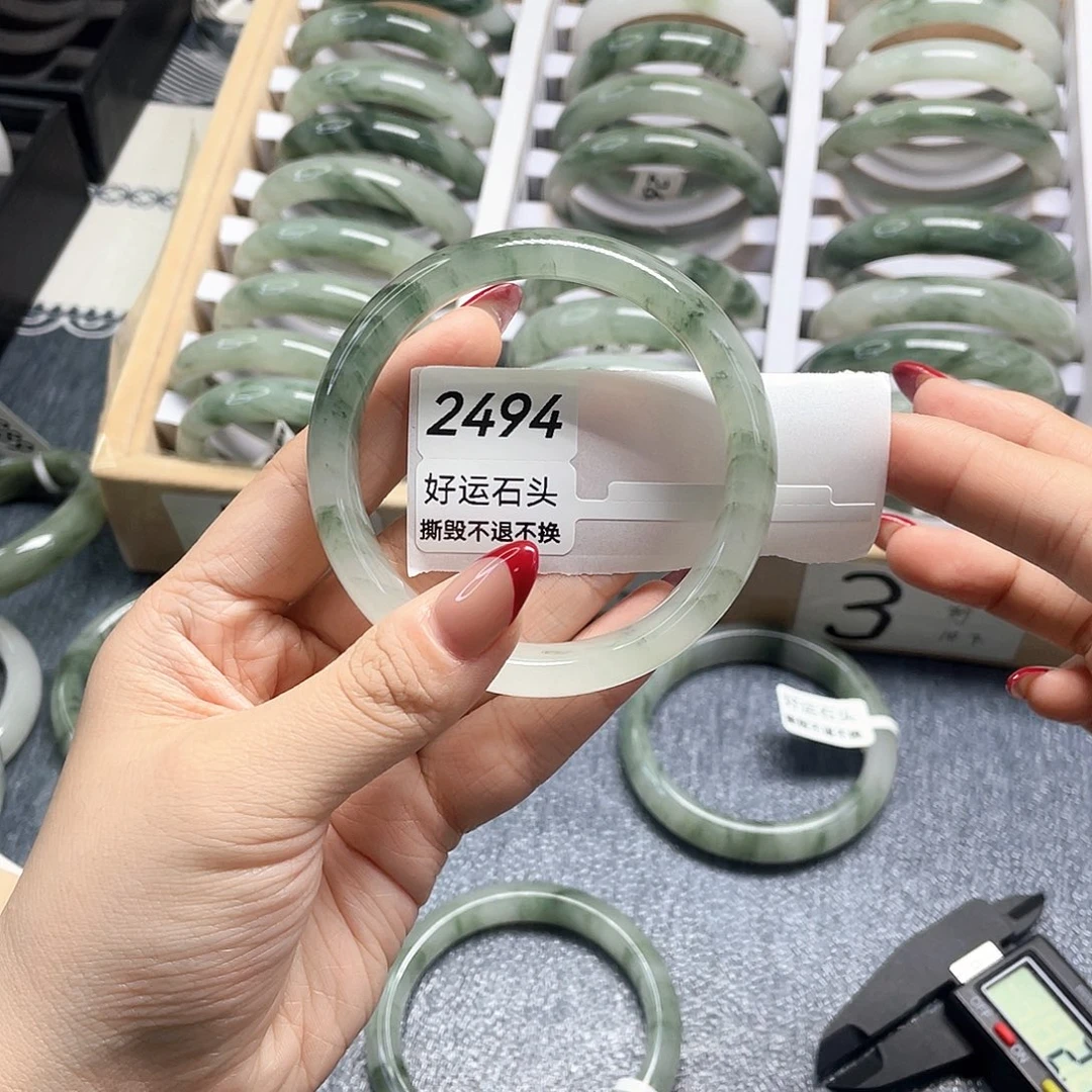 石英质玉未镶嵌手镯2494