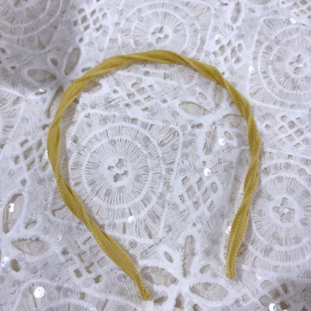 E817黄色麻花劲窄版发箍
