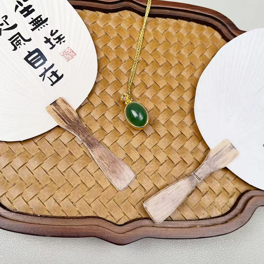 和田玉设计款双面蛋面吊坠 多样性发货拍一单发一个