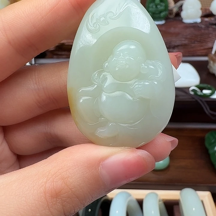 和田玉未镶嵌车挂