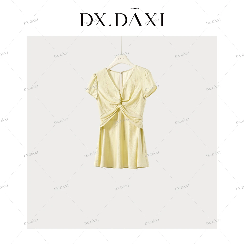 代大喜【仲夏岛屿】短袖女款爆款2025新款T恤百搭半袖气质收腰小衫