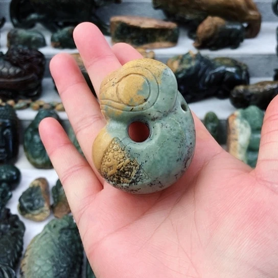 岫岩河磨玉（透闪石质玉）未镶嵌把件